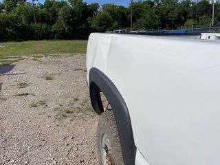 2005 GMC Sierra 2500HD Work Truck - Primary Damage Right Image